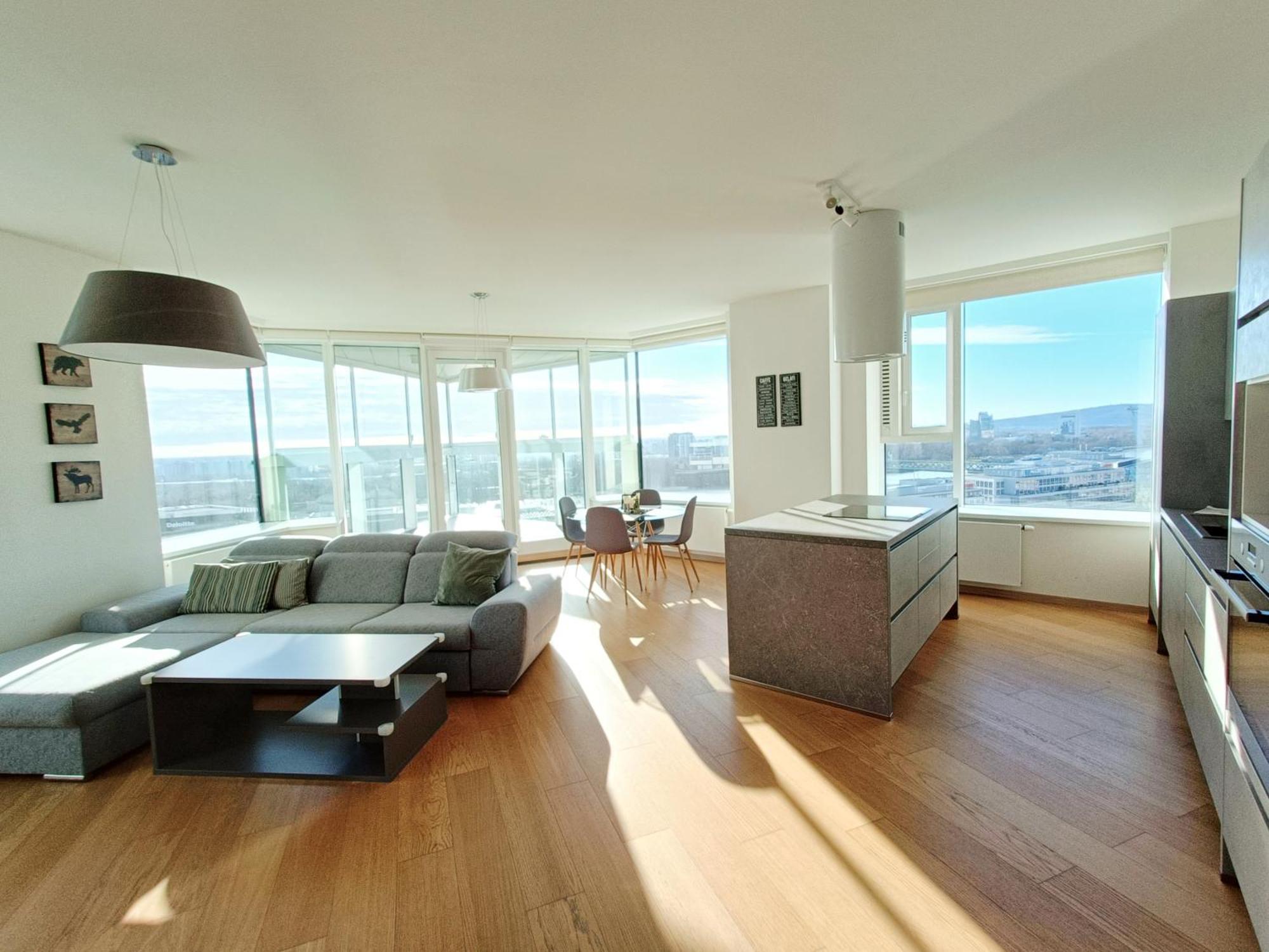 Sag Panorama Apartment 3 Rooms 19Th Floor Great View Free Parking Pressburg Exterior foto